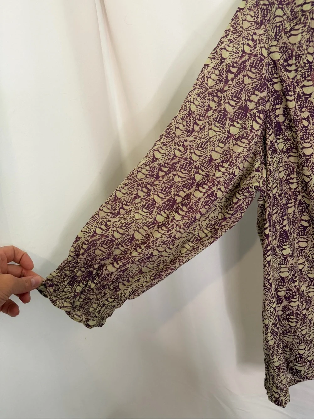 Vintage America Abstract Print 3/4 Sleeve Button Down Blouse Size Large
